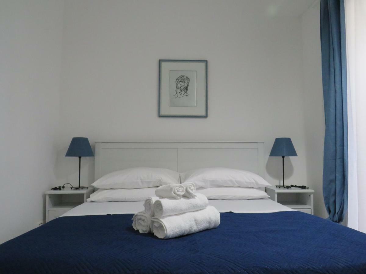 Casa Vacanza Afe A Pochi Passi Dal Mare Mattinata Eksteriør bilde